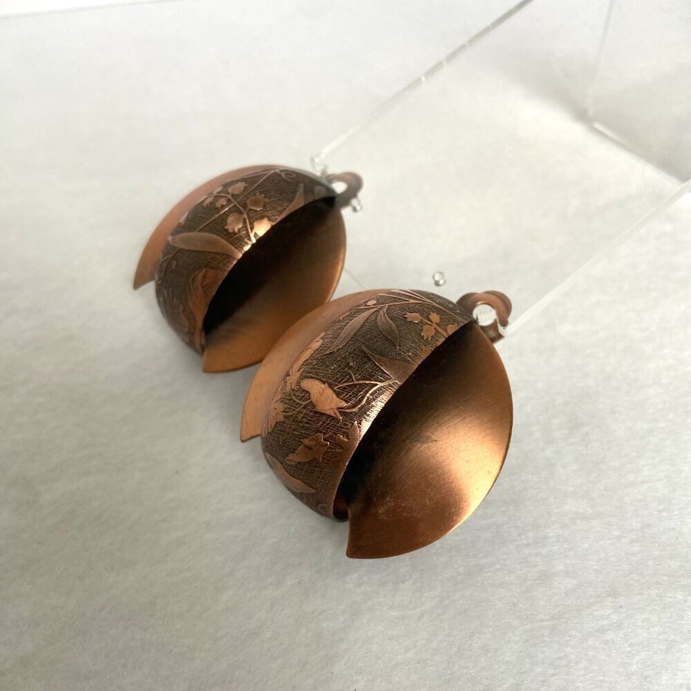 VTG Large Copper Modernist Floral Etched Geometric Bold Clip On Earrings - Picture 13 of 16